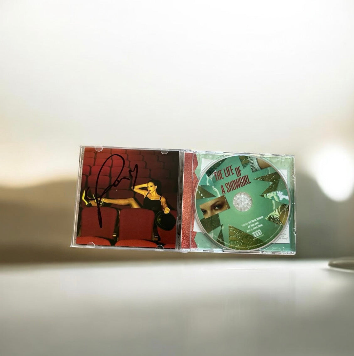 Taylor Swift - The Life Of A Showgirl, Firmado - CD Photo #4